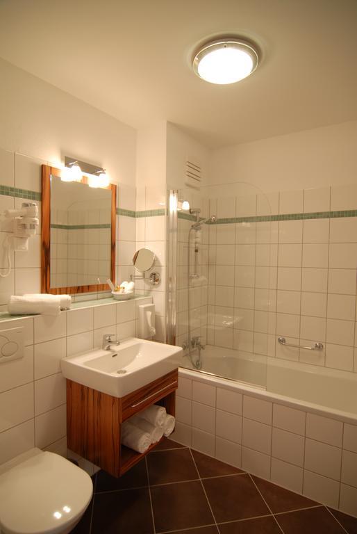 Winzerhotel Gumpoldskirchen Δωμάτιο φωτογραφία